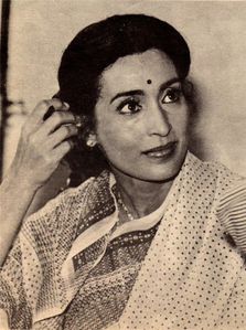 Older-Nutan-2.jpg