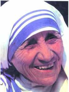 MereTeresa-sourire.jpg