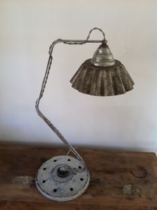 lampe, détournement d'objet, atelier bois d'âme-copie-1