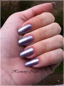 swatch-d-un-vernis-salome-violet-nacrer01.jpg