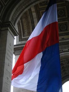 drapeau-francais-arc-triomphe.jpg