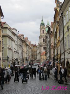 Prague : on peut visiter la ville en Segway