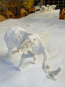 Eléphant en plâtre