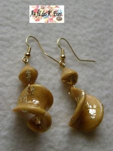 Or jaune boucles d'oreilles