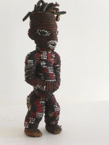arts premiers Afrique objets rares afrique, Poupée Perlée bamiléké collection cameroun
