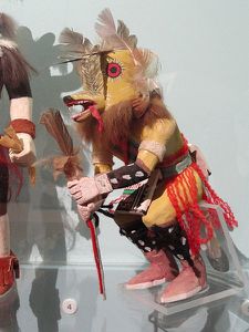 450px-Kwewu-_wolf_katcina-_Hopi-_collected_1940_-_Peabody_M.JPG