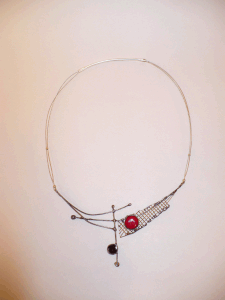 collier-au-grillage.gif