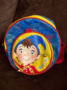 Lot de cartable et sac a dos de Oui Oui TBE Mon Vide Grenier A Moi