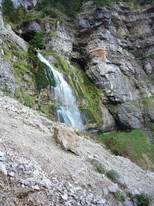 chartreuse-saint-meme-guiers-source tres petite