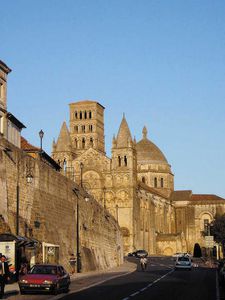 Angouleme 10970 cathedrale-d-angouleme