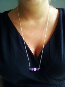 Sautoir perles violettes
