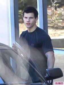 Taylor Lautner quitting gym training @ LA 3