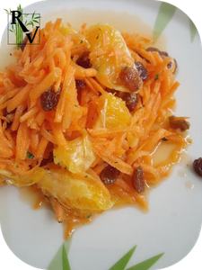 Salade-de-Carottes-a-l-Orange---Raisins-Secs---Vinaigrette.png