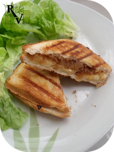 Croque-Monsieur-Oignons-Caramelises---Emmental.png