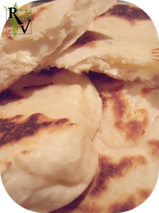 Naans au Fromage Fondu