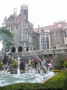 Casa Loma002