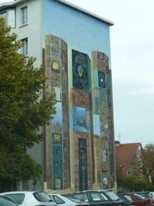 25