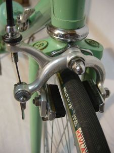R-frein-av.jpg