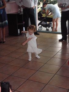 Elise-qui-danse.JPG
