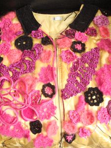crochet gilet rose détail