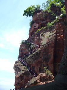 201 : Falaise du Grand Boudha, Leishan