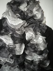 écharpes laine Katia ondas