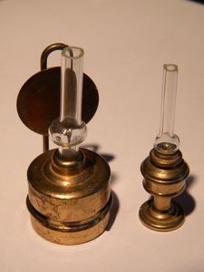 lampe-a-petrole-miniature-004.jpg