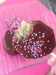 Sucettes de kiwi au chocolat