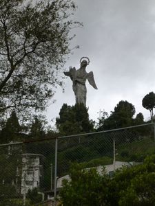 Photo 07,05 - 27 - Quito - Virgen