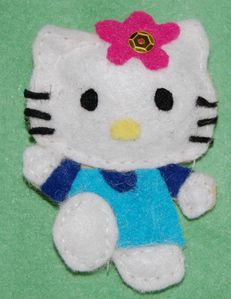 Broche de fieltro Hello Kitty (3)