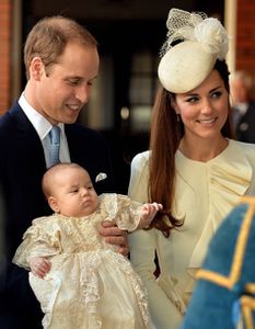 Le-prince-William-et-Kate-Middleton-lors-du-bapteme-du-prin.jpg