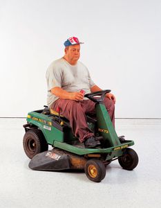 Duane-Hanson-Man-on-Mower-1995.jpg