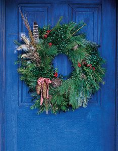 wreath-blue-door-de