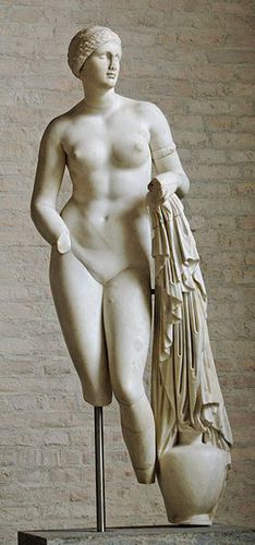 280px-Aphrodite Braschi Glyptothek Munich 258