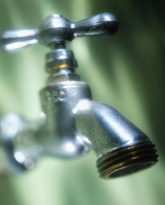 robinet eau courante