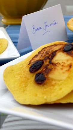 pancakes-a-la-pommes-et-aux-raisins-008.JPG