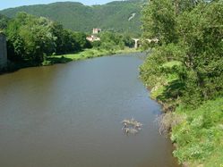 Les Gorges de la Loire - Le Puy en Velay - L'Aubra-copie-1