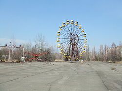 250px-Pripyat_-_Abandoned_funfair.jpg