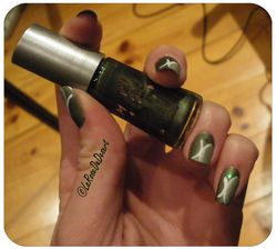 2011.12.13 vert nail art (6)
