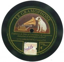 gramophone-300x293