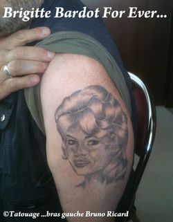 Tatouage-Brigitte-Bardot-de-Bruno-Ricard--Blog-Bagnaud----3.JPG