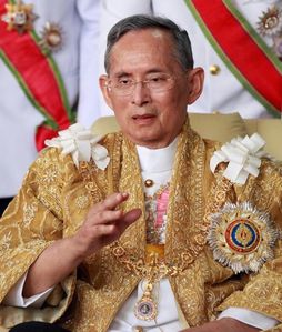 Le-roi-de-Thailande-84-ans-appelle-a-l-unite-de-la-nation_a.jpg