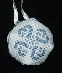 Biscornu-par-Anne2.jpg