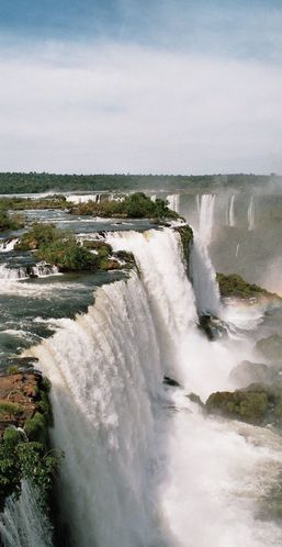 Les-chutes-d-Iguacu-.jpg