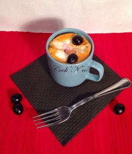 Mug cake façon pizza