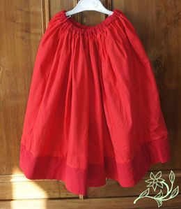 Jupe qui tourne du petit chaperon rouge citronnille