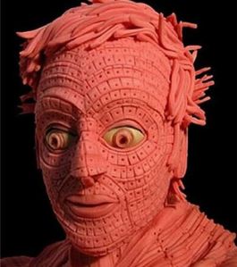 le-buste-d-un-homme-en-chewing-gums_19506_w560.jpg