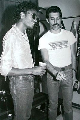 Freddie-Mercury-4.JPG