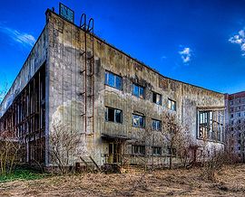 270px-Swimming_Pool_Building_3_-out--Pripyat.jpg
