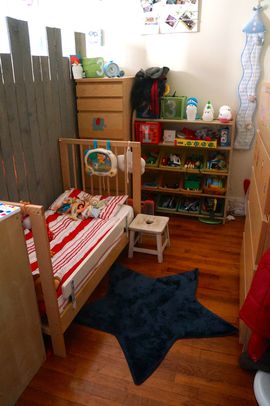 Coffre à jouets en bois Thème Espace et fusées  Coffre à jouets sur  Mobilier pour enfant sur Déco de Héros